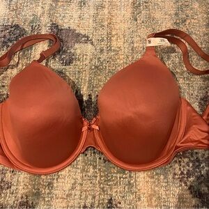 NWT Victoria's Secret Rust Bra